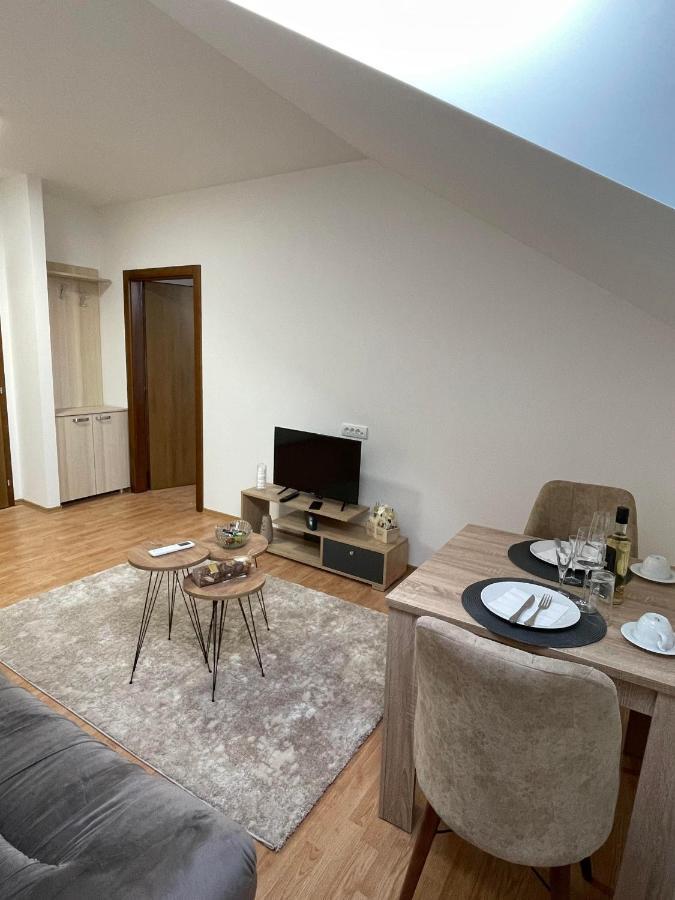 Despot Apartmani Mladenovac Dış mekan fotoğraf