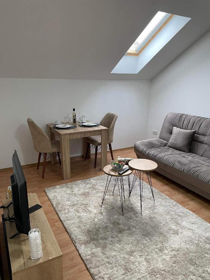 Despot Apartmani Mladenovac Dış mekan fotoğraf